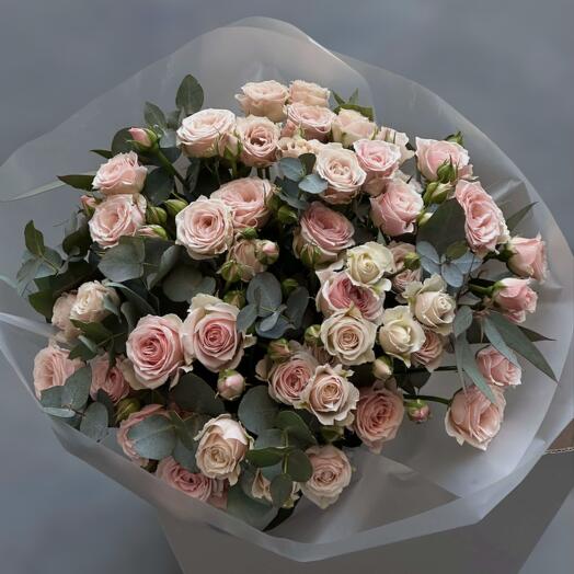 Monobucket of delicate pink bush roses