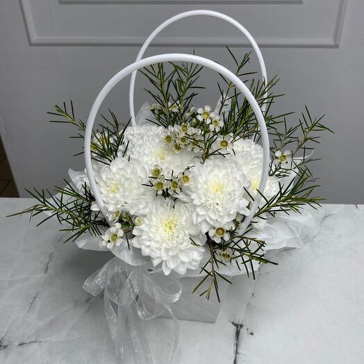 Handbag with flowering branches and lace chrysanthemums