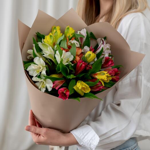 Букет из 7 альстромерий Сибирис