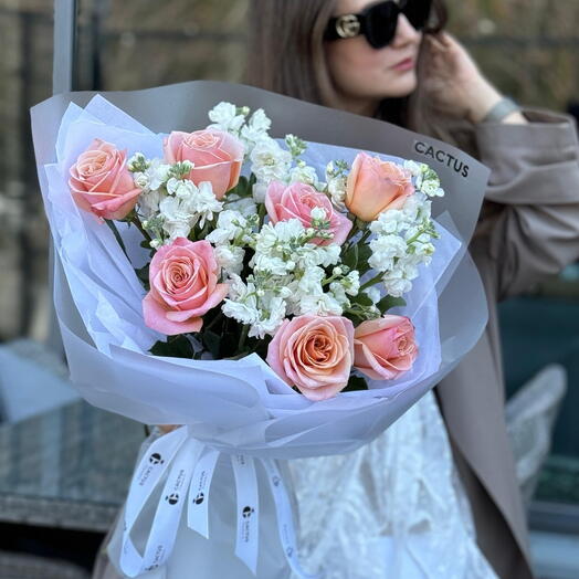 Дуо букет с розой и матиолой