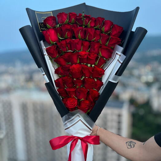 51 red roses