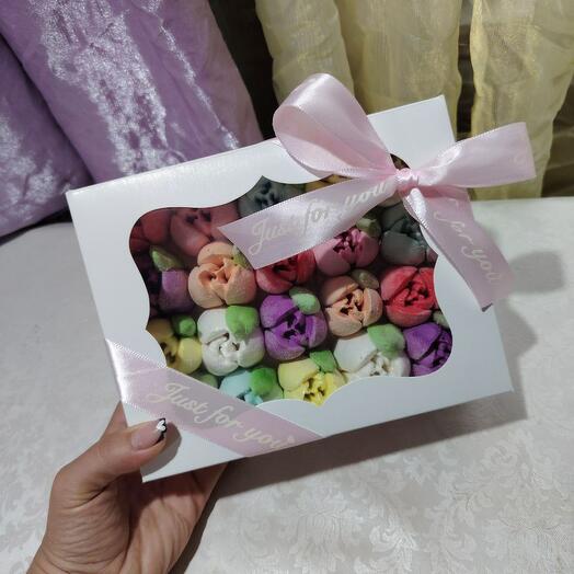 Коробочка зефирных тюльпанов