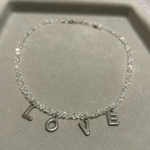 Ожерелье из алмазного стекла love