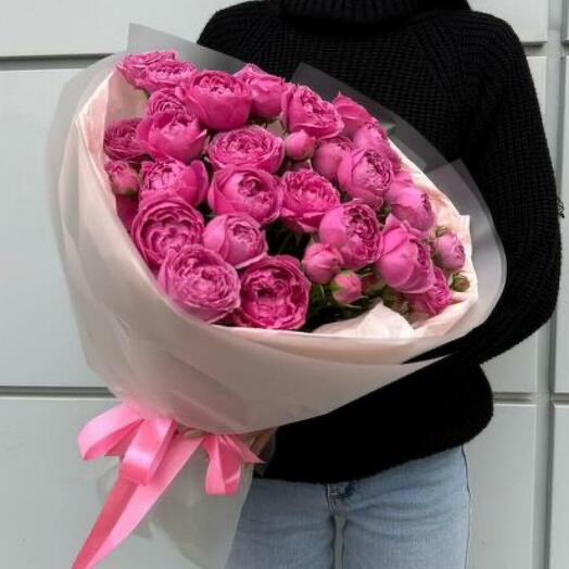 Пионовидная кустовая розы