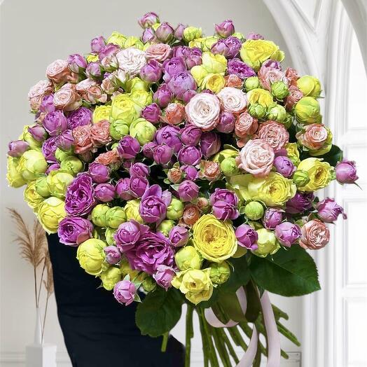 Королевский букет из пионовидных роз «Весенний фейерверк»