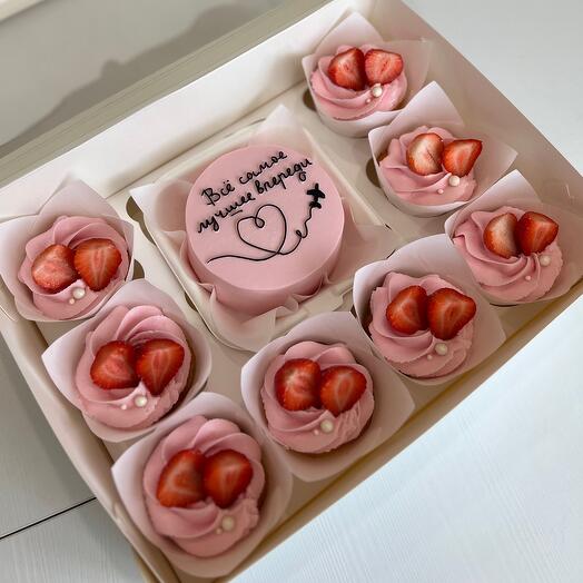 Set: bento cake and 8 cupcakes