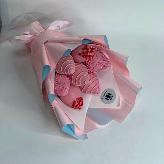 Клубничный букет "Pink"