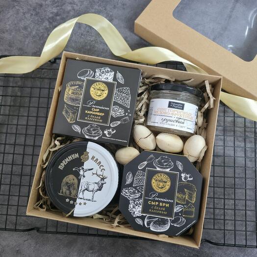 Подарочный продуктовый набор в коробке с сырами и риетом подарок папе