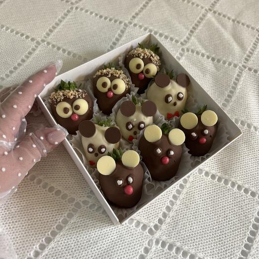 Набор клубники в шоколаде 9 ягод