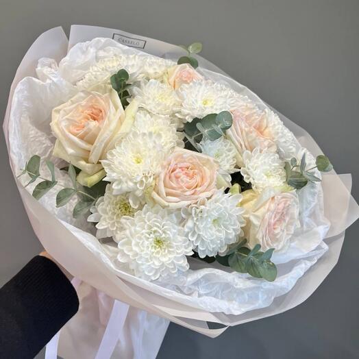 Нежный букет с розой охара