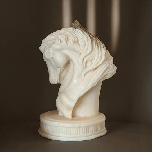 Ароматическая свеча Лошадь «Символ года 2026»