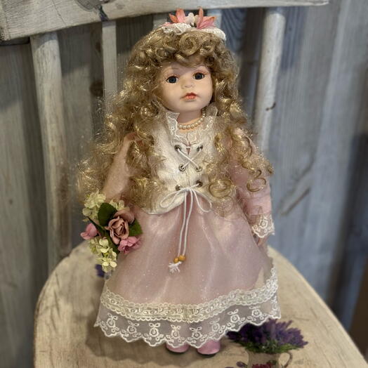 Нежная кукла «София»