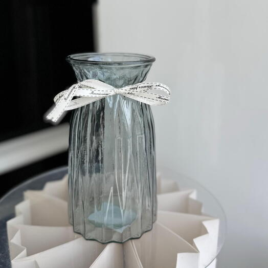 Ваза с бантиком