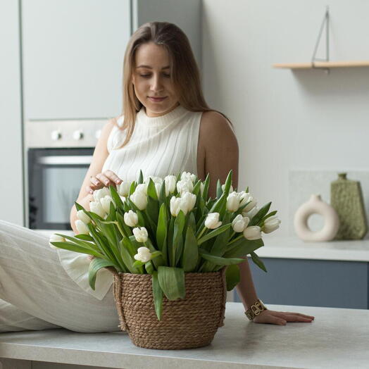 Корзина с цветами ️
