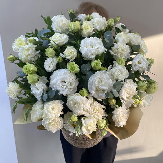 Цветы в кашпо