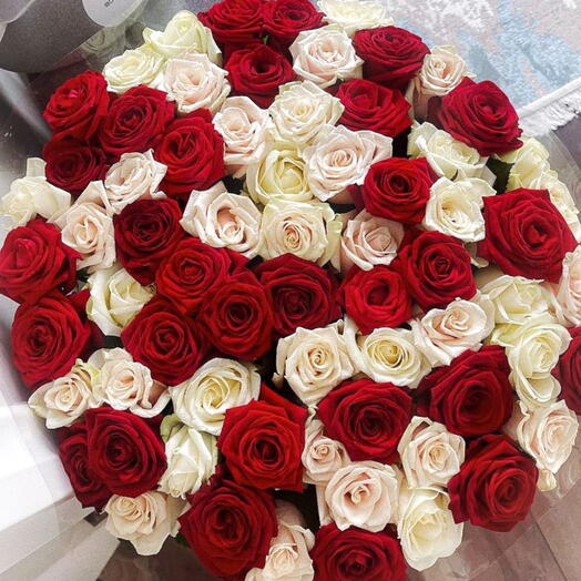 51 роза Эквадор