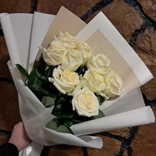Букет из 9шт белых роз Аваланш.🌹