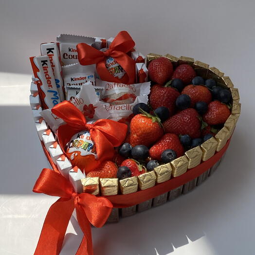 «Райское место» 🍫🫐 🍓 Вкусный подарок любимым | Киндер шоколад и клубника / голубика | Клубника в шоколаде