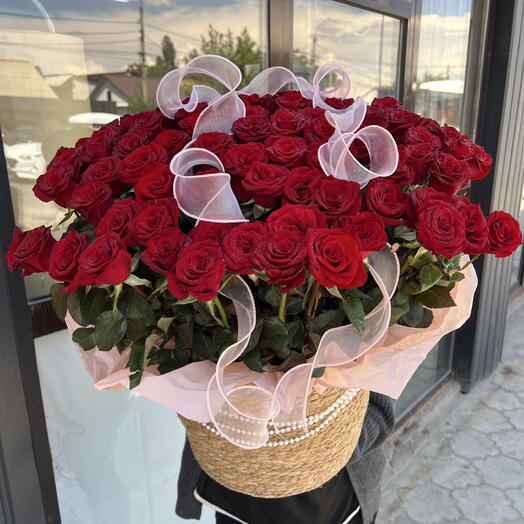 Красные розы 🌹 ️