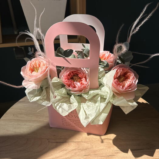 Сумочка с пионовидной розой 🩷💐