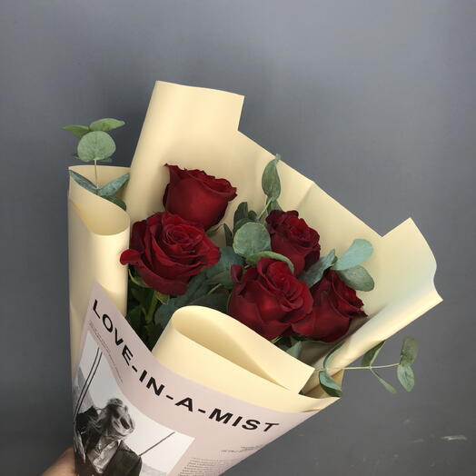 Бордовые розы с эвкалиптом🌺☘️