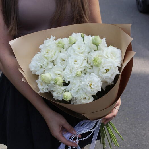 Букет с белой эустомой💗