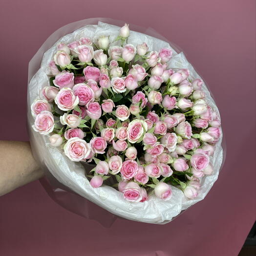 Букет из 25 кустовых роз