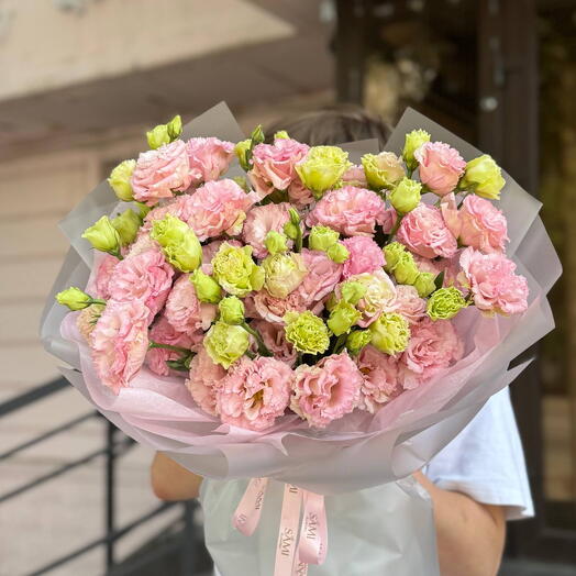 pink lisianthus