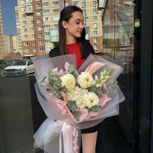 Авторский букет с георгиной«Лесная фея»