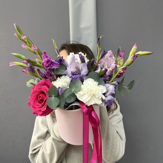 Лавандовые Гладиоусы, Малиновая Роза и Белые Диантусы 💜
