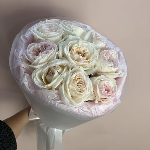 Букет из 9 ароматных роз White Ohara