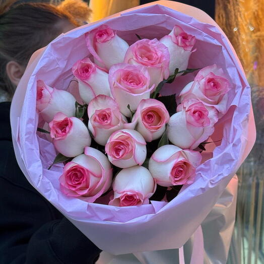 Букет из 15 нежных роз
