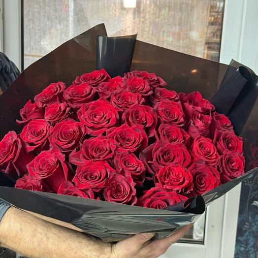Розы Эквадор 35 штук 70 см