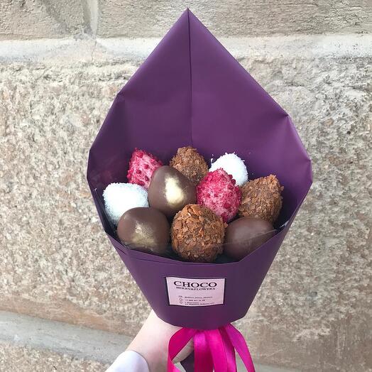 Клубничный букет в шоколаде