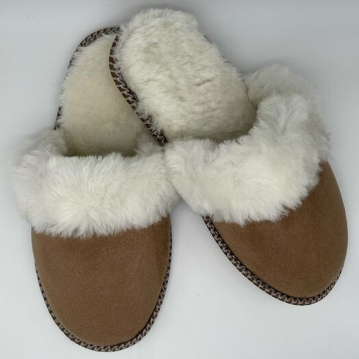 Slippers with fur "Light brown" size 39 RUS
