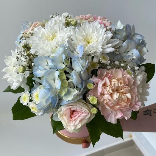 Цветы в коробке