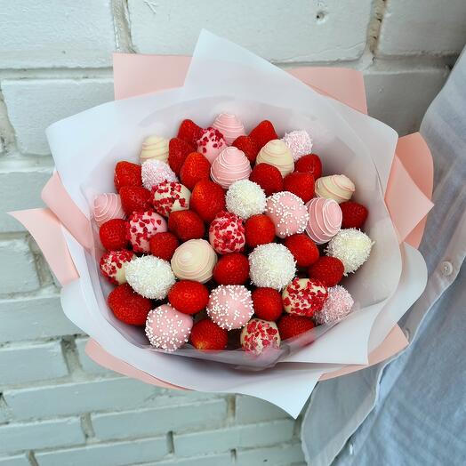 Delicado ramo de fresas cubiertas de chocolate, talla M