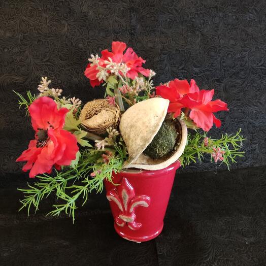 Flaming fire (Composition of decorative flowers)