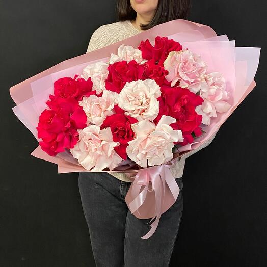 15 French pink and crimson roses