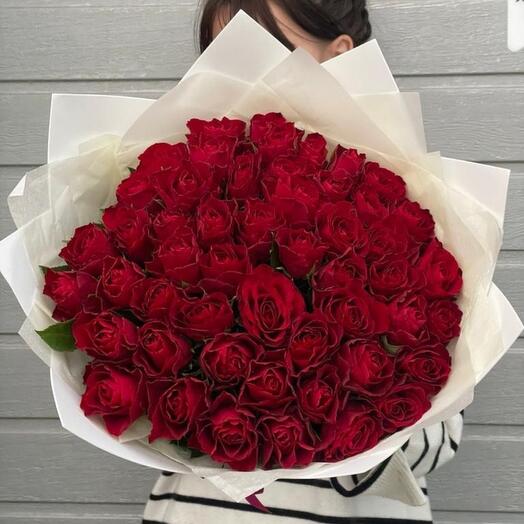 Ramo de 51 rosas rojas