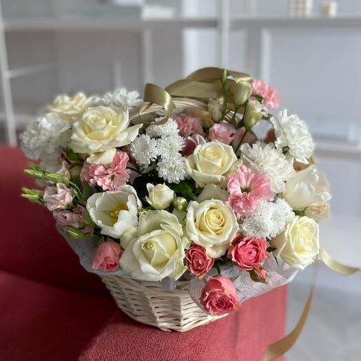Корзина с цветами