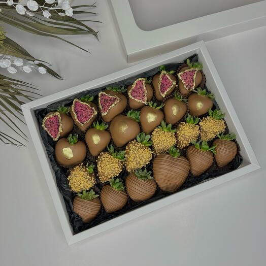 Клубника в шоколаде Box 24