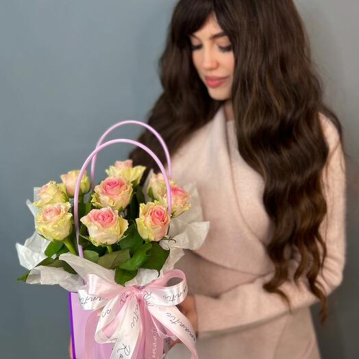 Композиция из нежно розовой розы