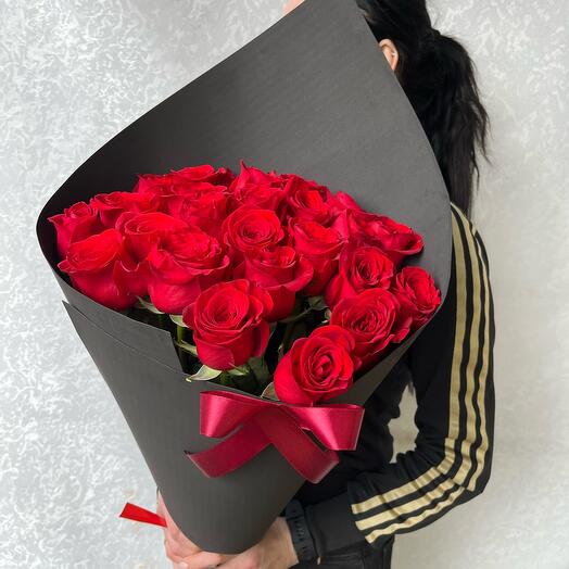 Розы 25 штук Эквадор