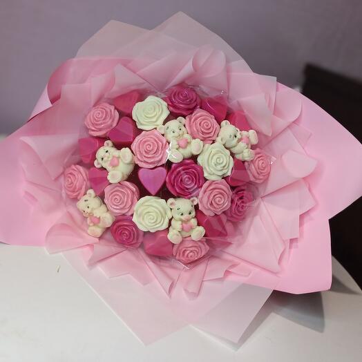 Шоколадный букет сердца и медведи