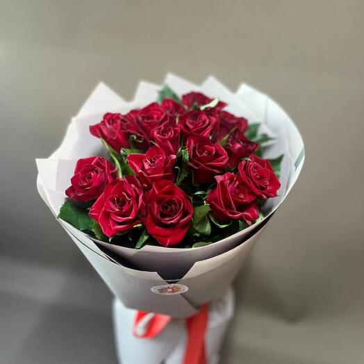 Букет из 15 красных роз от Оранж Алматы