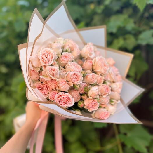 Букет кустовых роз «Барбадос» 9 веток