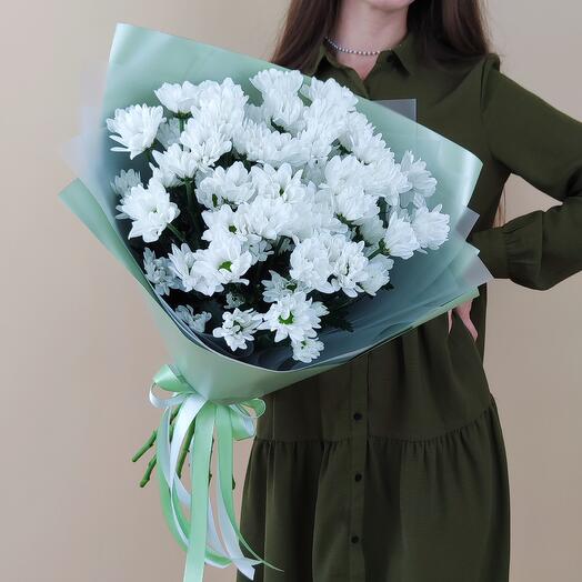 Букет из 9 белых кустовых хризантем