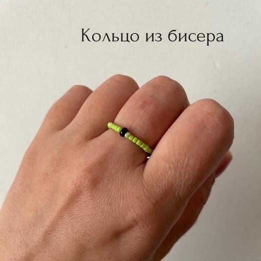 Кольцо из бисера