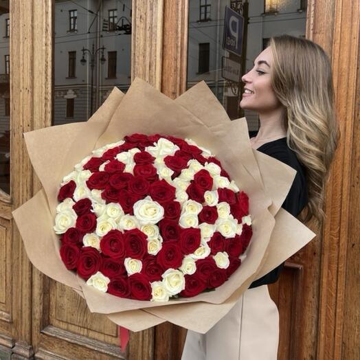101 Роза Красно-Белая Микс
